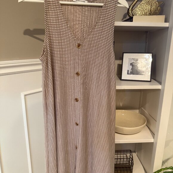 Caution to the Wind button down flowy ladies dress - Picture 2 of 5